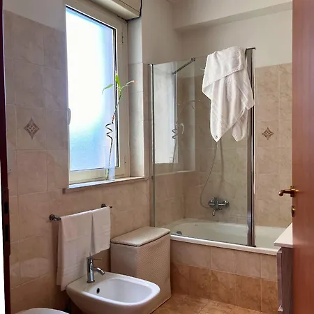 Lägenhet Casa Vaere A Pochi Minuti Dall'aeroporto Fiumicino